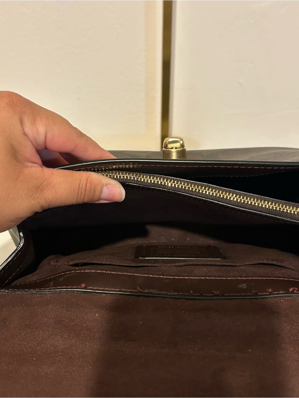 Coach bag crossbody/ handbag - Picture 13 of 16